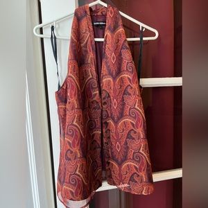 Sleeveless dressy shirt